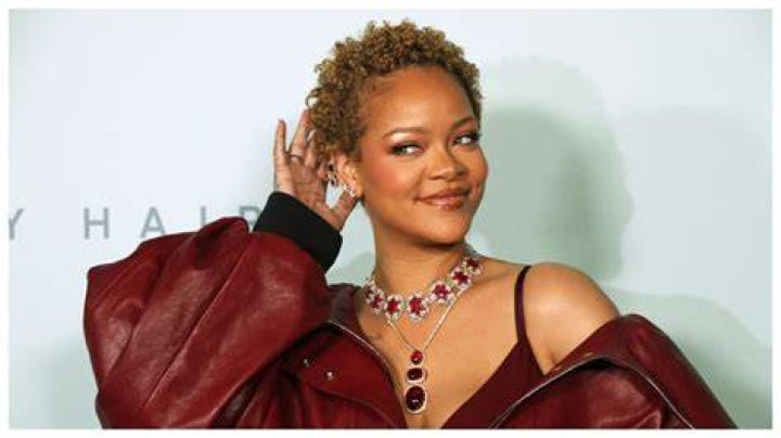 Rihanna Talks Candidly About Vaginas, Race, and Hard Work In New