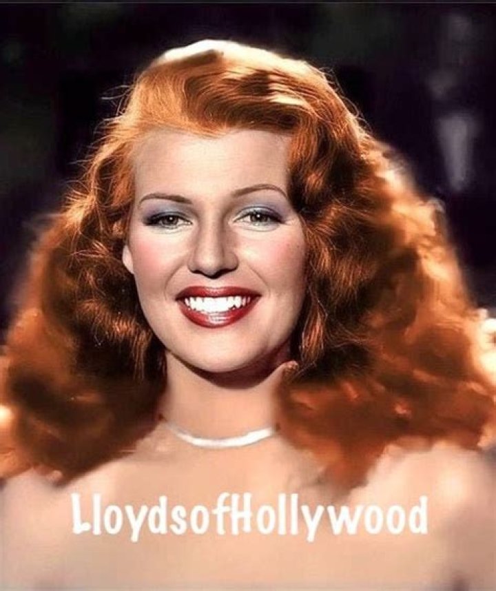 Rita Hayworth, with blonde hair., beautiful. Hollywood icons, Rita