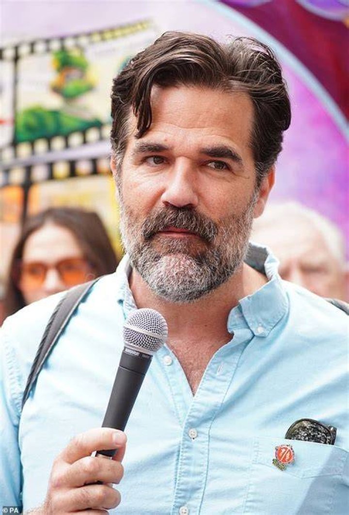 Rob Delaney reveals he and his wife baby boy in August
