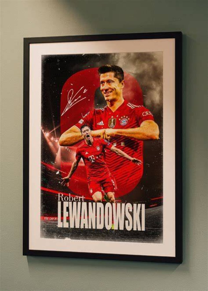 Robert Lewandowski posters & prints by Colorize Studio Printler