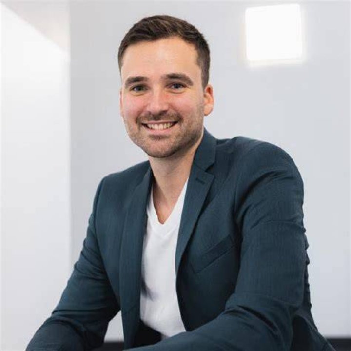 Robert R&uuml;hl Leiter Instandhaltung Industriemeister Dr. G&uuml;hring KG