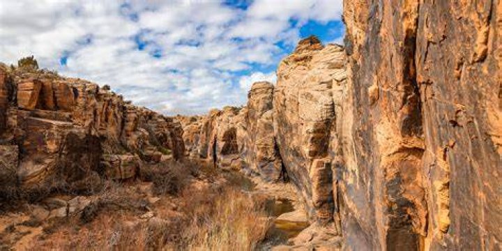 Rock Art Ranch Chevelon Canyon // ADVENTR.co