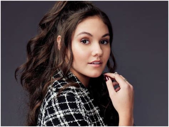 Ronni Hawk Biography, Age, Height, Boyfriend, Net Worth StarsWiki