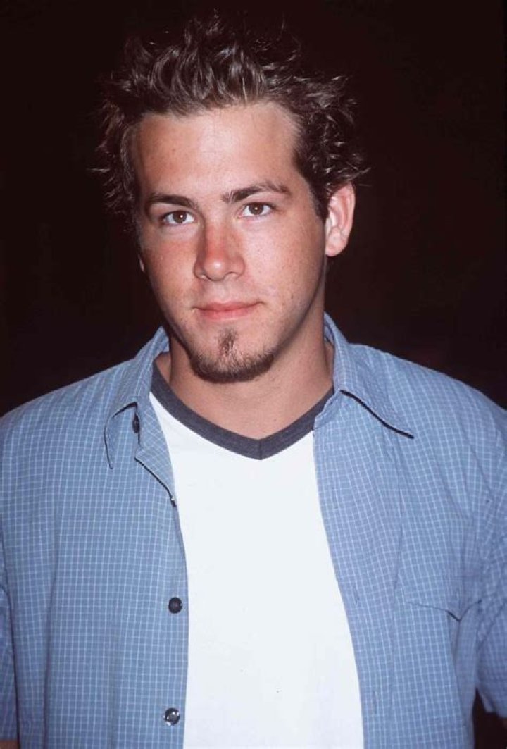 Ryan Reynolds Posts Throwback Picture of Late Father Jim ABC News