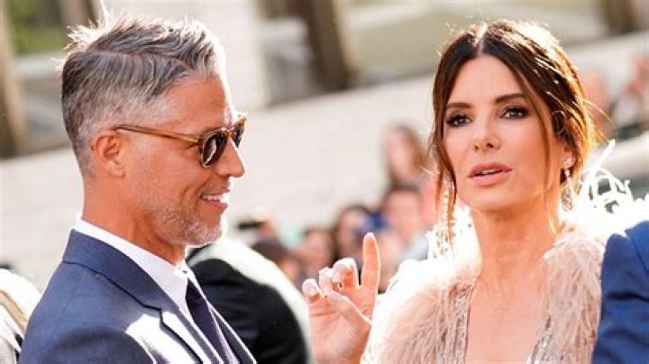 Sandra Bullock honors late partner Bryan Randall&rsquo;s final wish on what