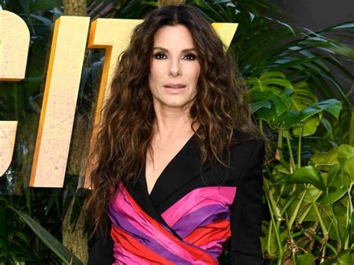 Sandra Bullock &lsquo;Grateful&rsquo; for Support After &lsquo;Heartbreaking&rsquo; Death of