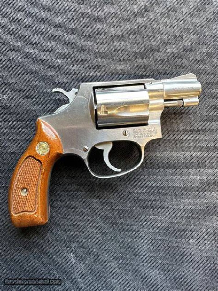 SMITH & WESSON MODEL 60 STAINLESS CHIEFS SPECIAL 38 SPL. &mdash; Steve