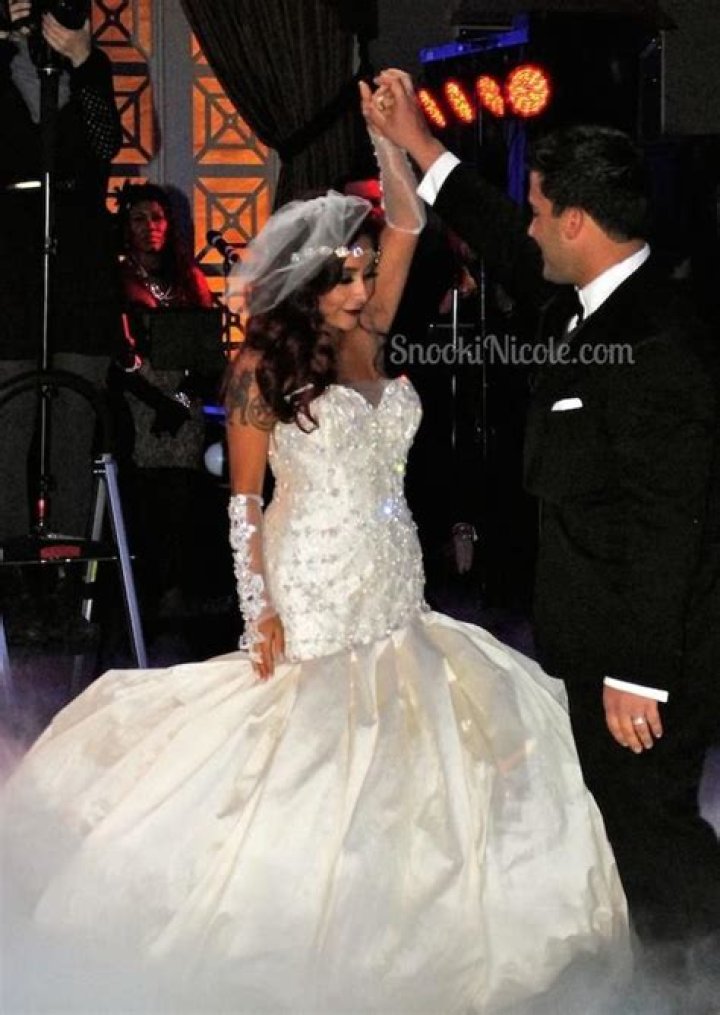Snooki wedding dresses