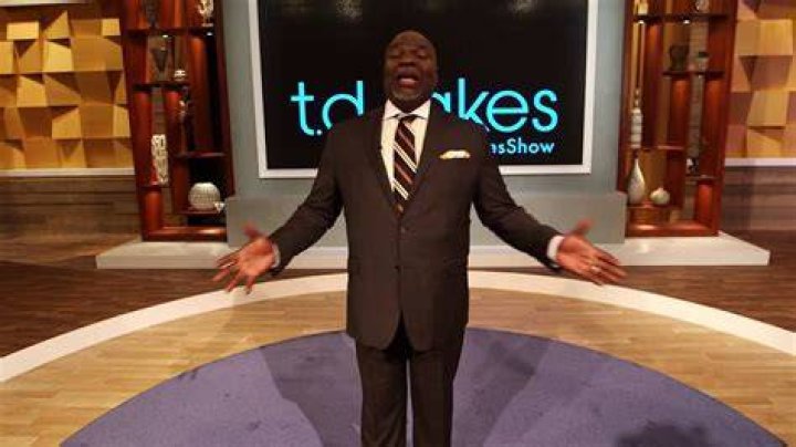 T.D. Jakes&rsquo; Talk Show to End After Only One Season 93.1 WZAK