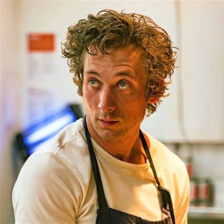The Bear’s Jeremy Allen White Talks About a Family Man & Not