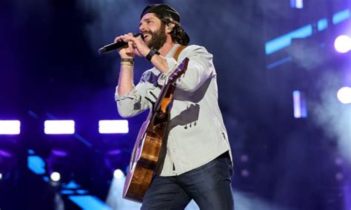 Thomas Rhett's Daughters Surprise Their Dad During His Concert — and