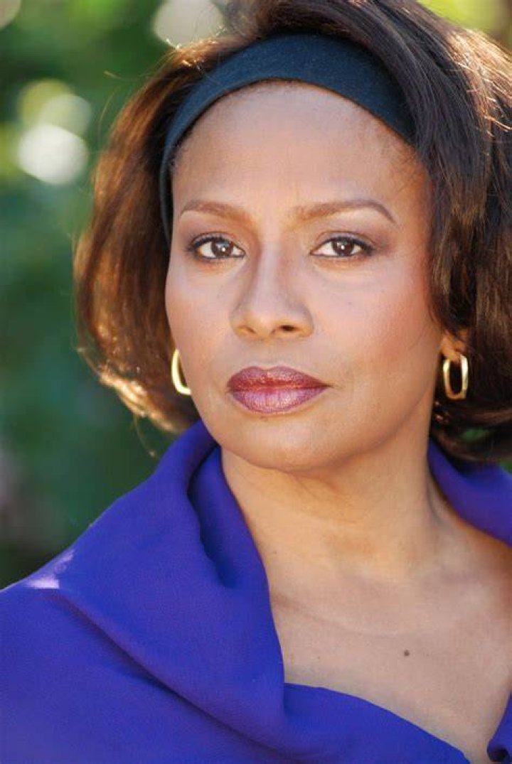 TruthIsI Actress, Jenifer Lewis