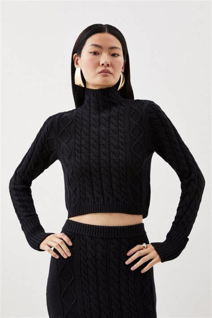 TwoPiece Square Cable Knit Crop Sweater with Mini Skirt Set Sacos