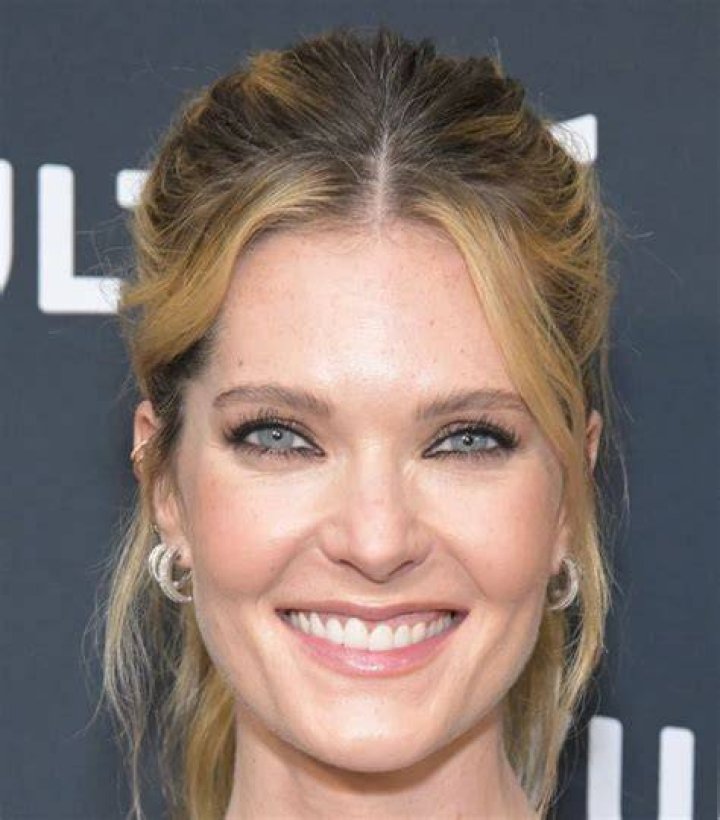 Unlocking The Star Power Of Meghann Fahy: A Comprehensive Spotlight