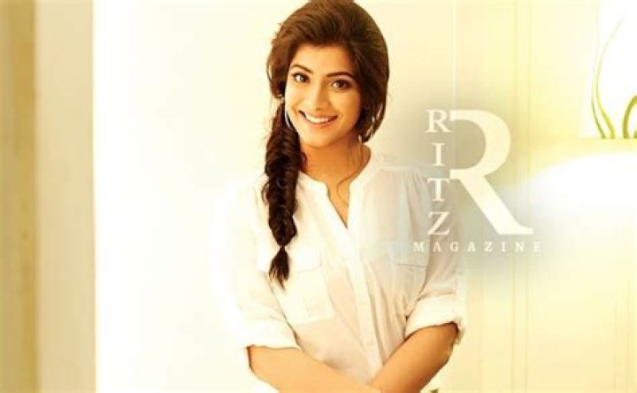 Varalaxmi Sarathkumar Completes 25 Films; Pens Down An Emotional Note