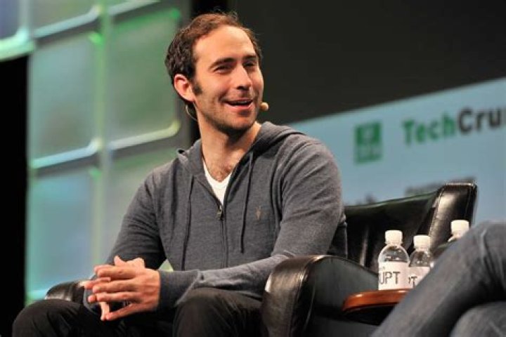 Who Is Emmett Shear OpenAI's New Interim CEO Dataconomy