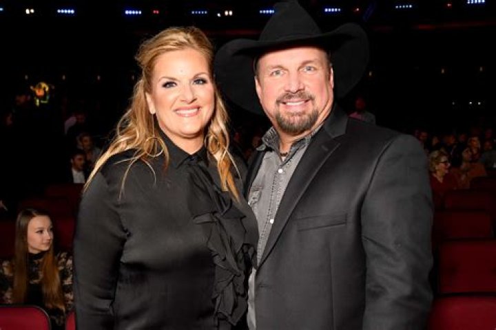Who Is Garth Brooks wife?