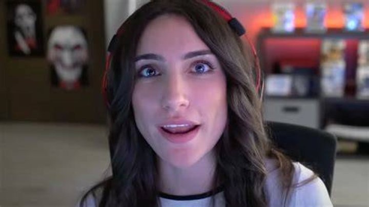 Who is Nadia on Twitch? About Nadia Amine and Warzone Edited Clip Pro