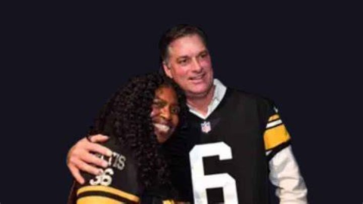 Who Is Walter Bubby Brister, Biography, Age, Family, Wife, Son, NFL