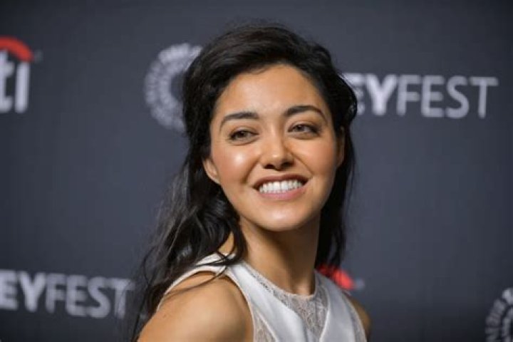 Yasmine Albustami Biography, Height, Weight, Age, Movies, Husband