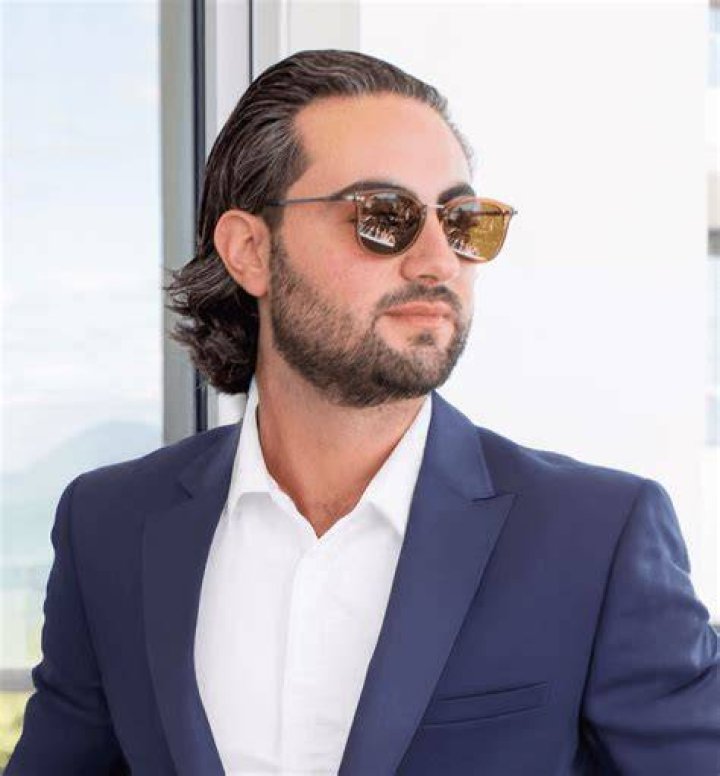 Zach Elliott Licensed Real Estate Broker Nest Seekers